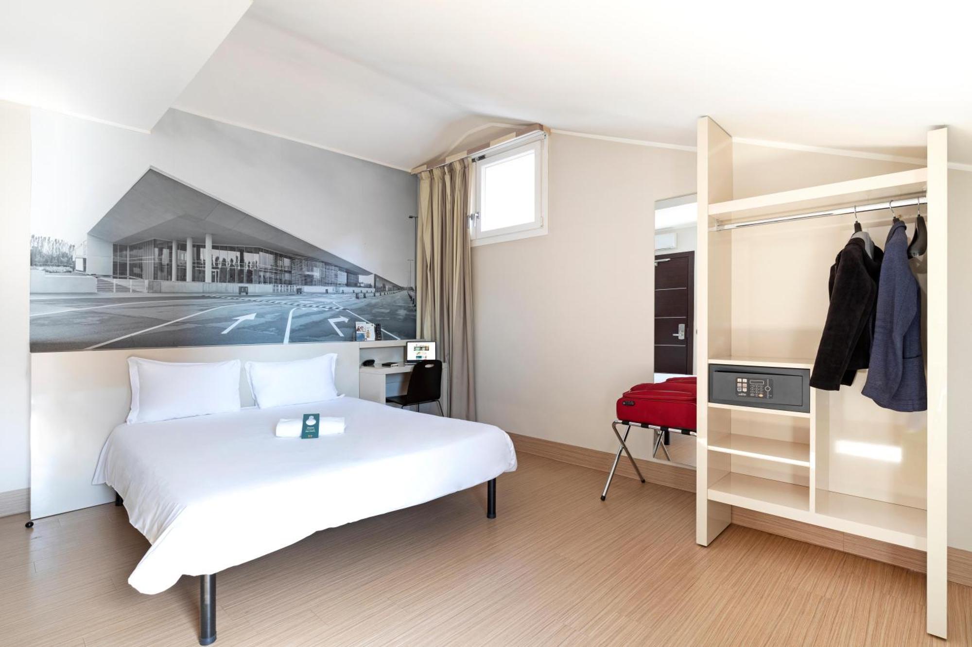 B&B Hotel Bergamo City Exterior photo