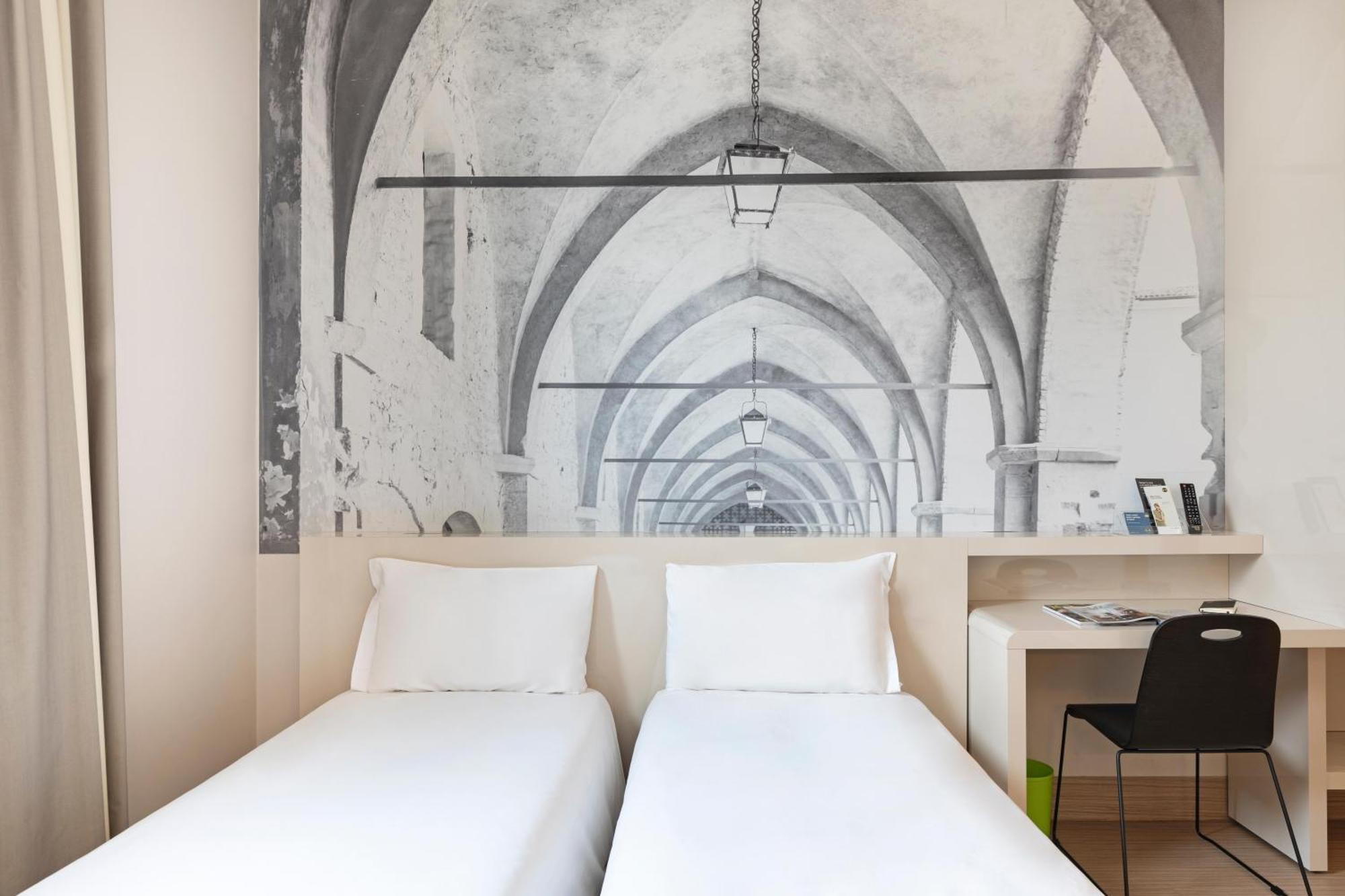 B&B Hotel Bergamo City Exterior photo