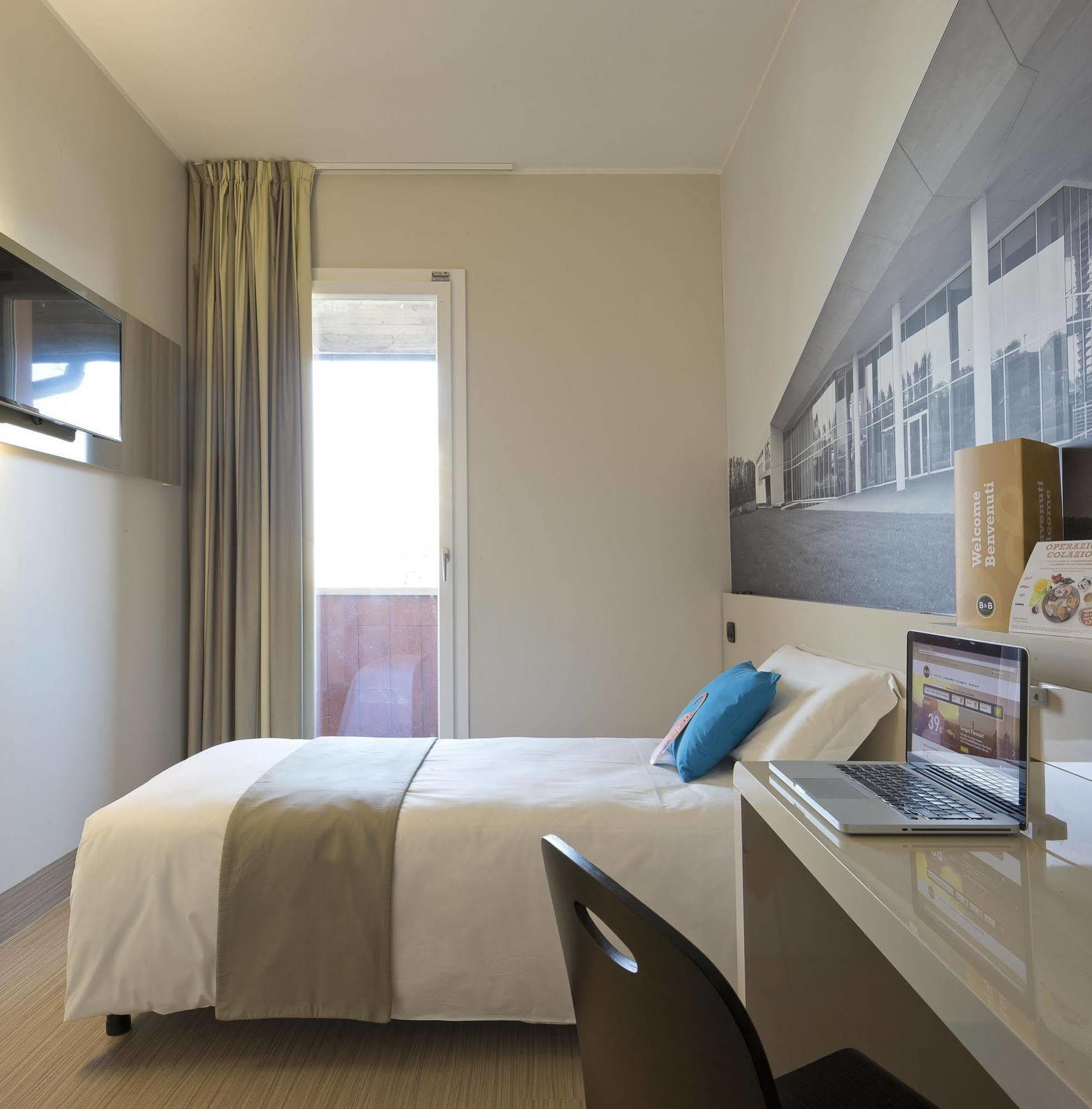 B&B Hotel Bergamo City Exterior photo