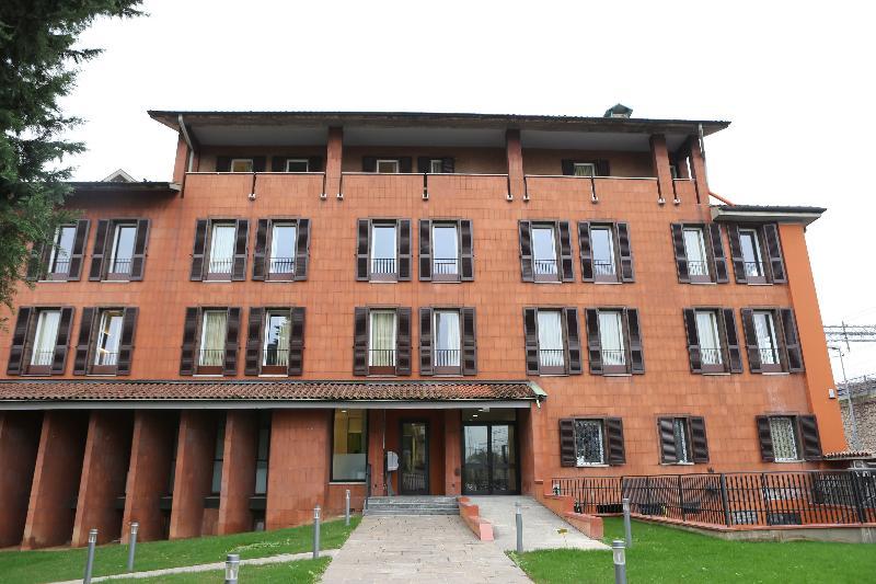 B&B Hotel Bergamo City Exterior photo