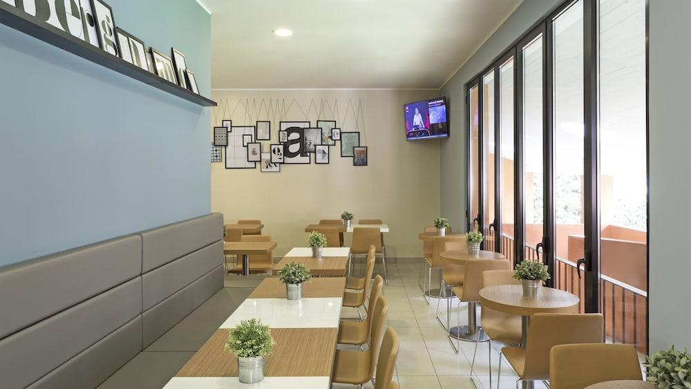 B&B Hotel Bergamo City Exterior photo
