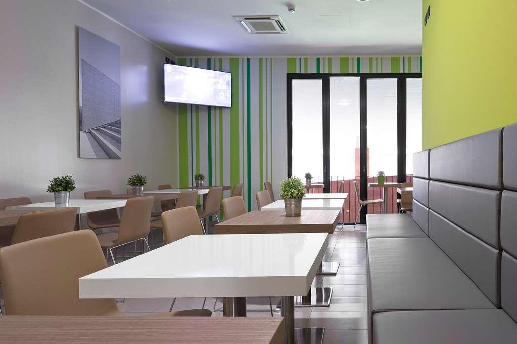B&B Hotel Bergamo City Restaurant photo